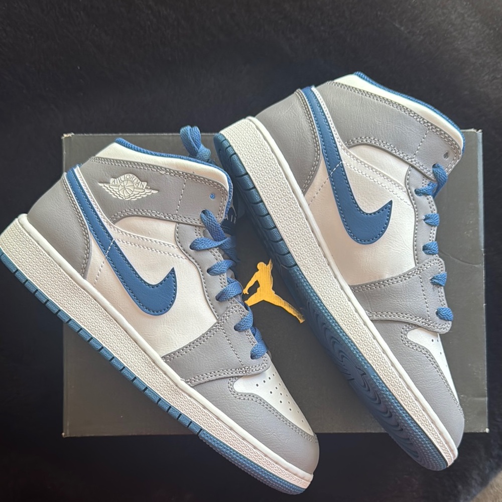 Nike AIR JORDAN MID (GS)